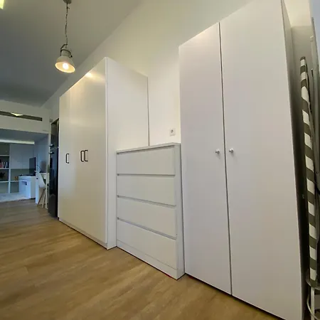 Schoene, Moderne Mit Grosszuegiger Terasse Apartman *