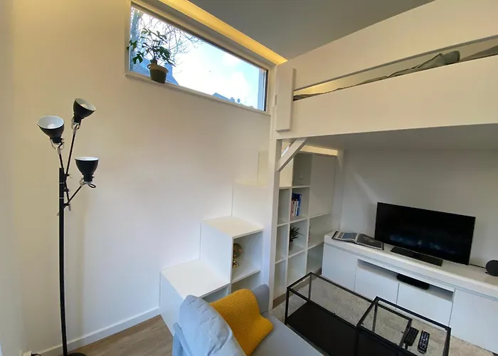 Schoene, Moderne Mit Grosszuegiger Terasse *