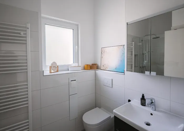 Schoene, Moderne Mit Grosszuegiger Terasse Apartment